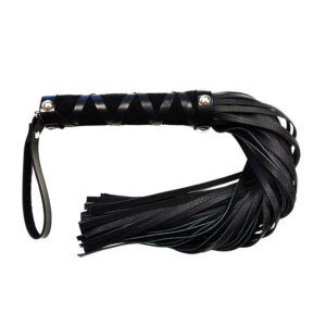 Flogger in pelle corta Rouge con borchie